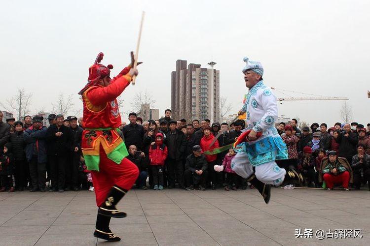 生肖已解:再博五位有财收，向上八期博六合，六字开出一二伴，手持双刀把敌伤打一精准生肖，精准解答解释落实_t3p01.42.36